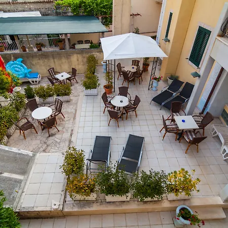 Boutique Hotel Villa Pattiera-2